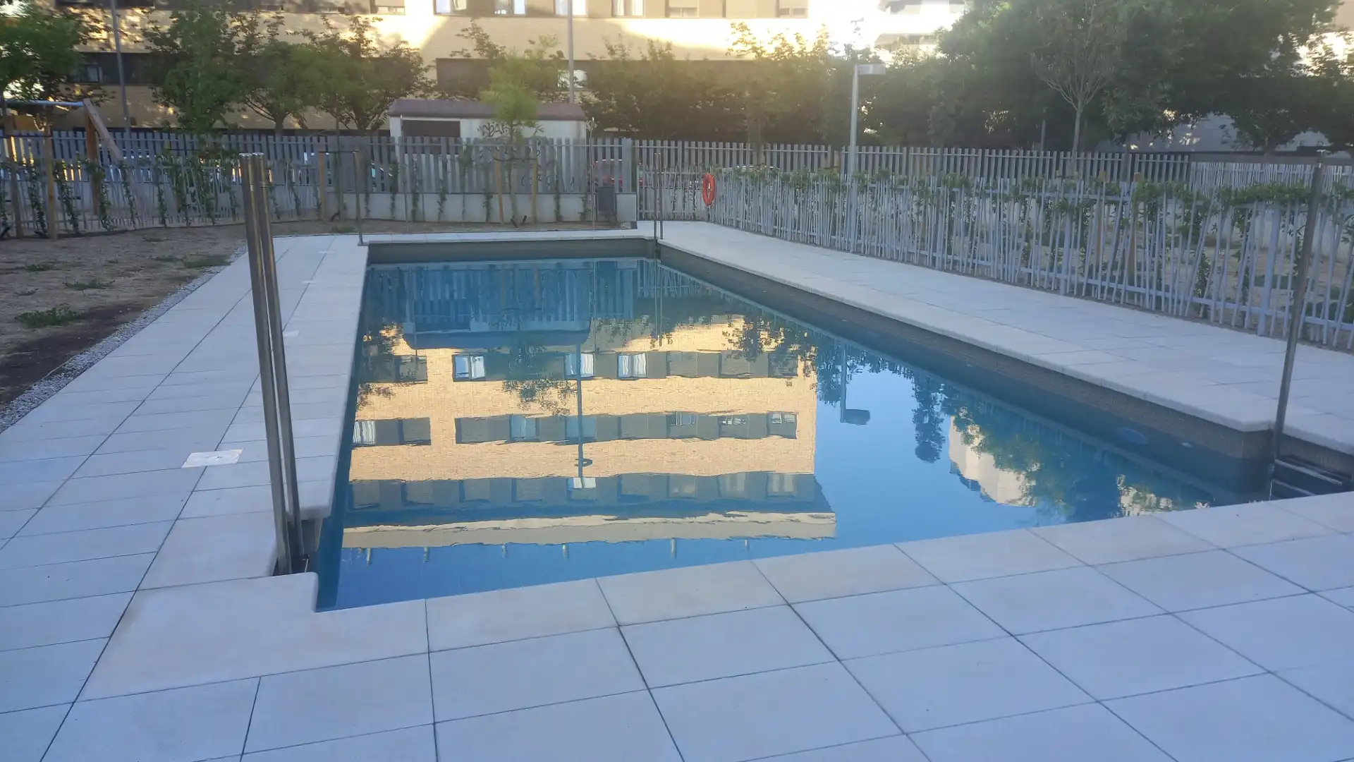 Piscina de Planta baja de alquiler en Sant Cugat del Vallès con Aire acondicionado, Calefacción y Jardín privado