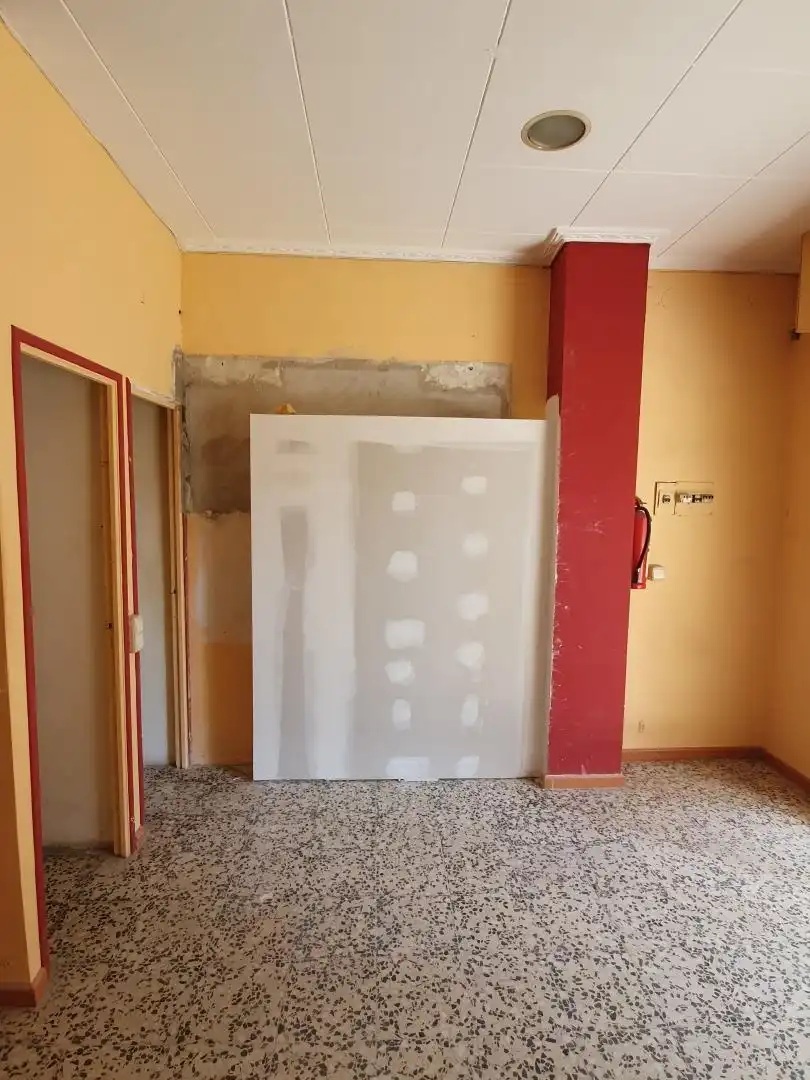 Gewerbefläche zum Verkauf in Carrer de Lusitània, imagen 7