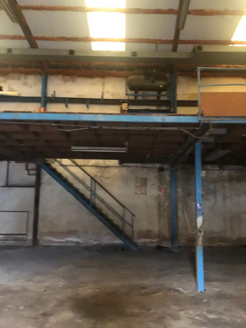 Nau industrial en venda en Santander