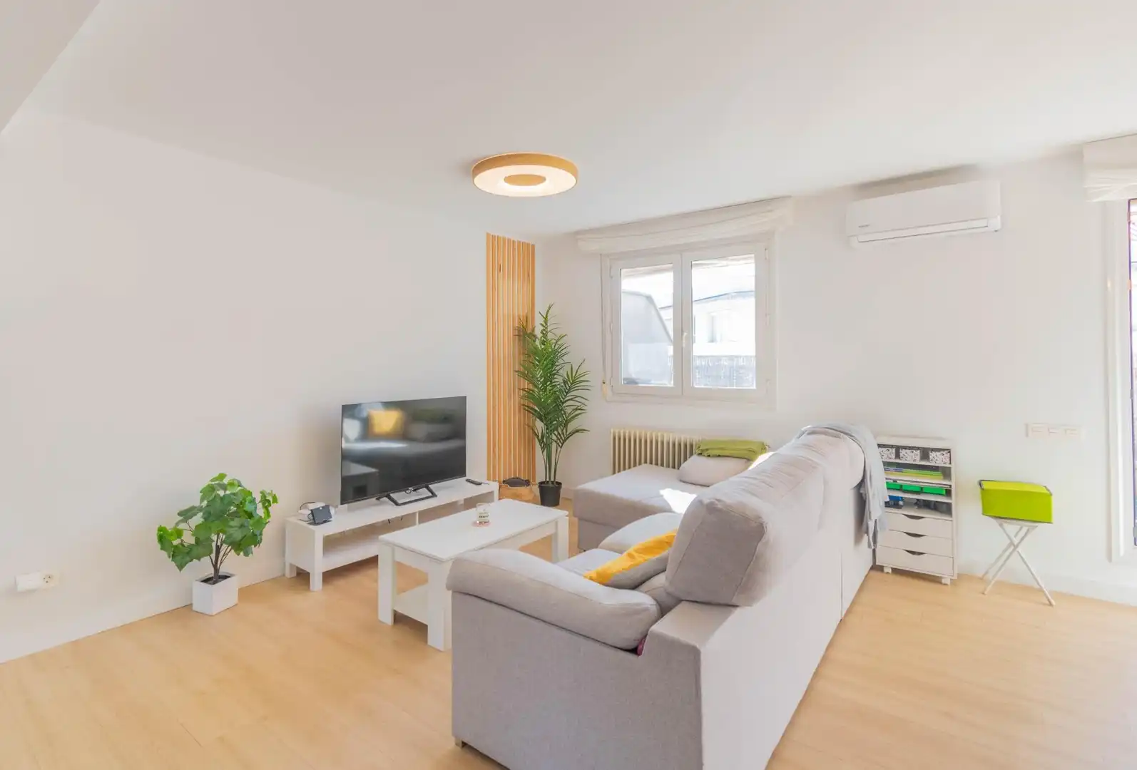 Sala d'estar de Àtic en venda en Rochapea