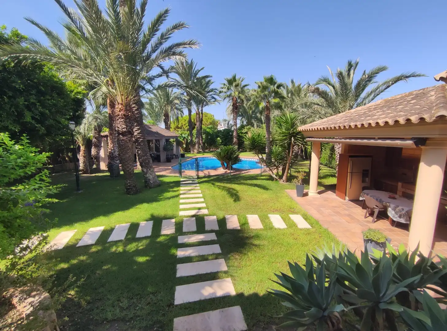 Jardí de Casa o xalet en venda en Elche / Elx amb Aire condicionat, Calefacció i Jardí privat