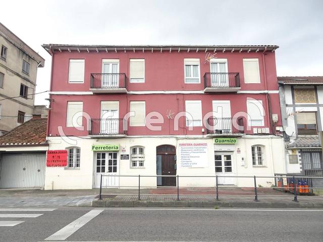 Local comercial en Alquiler en Sainz Y Trevilla en El Astillero