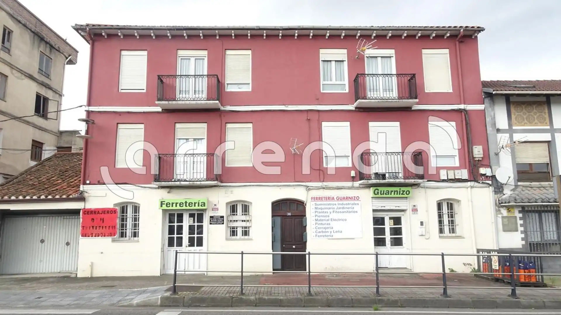 Vista exterior de Local de lloguer en El Astillero  