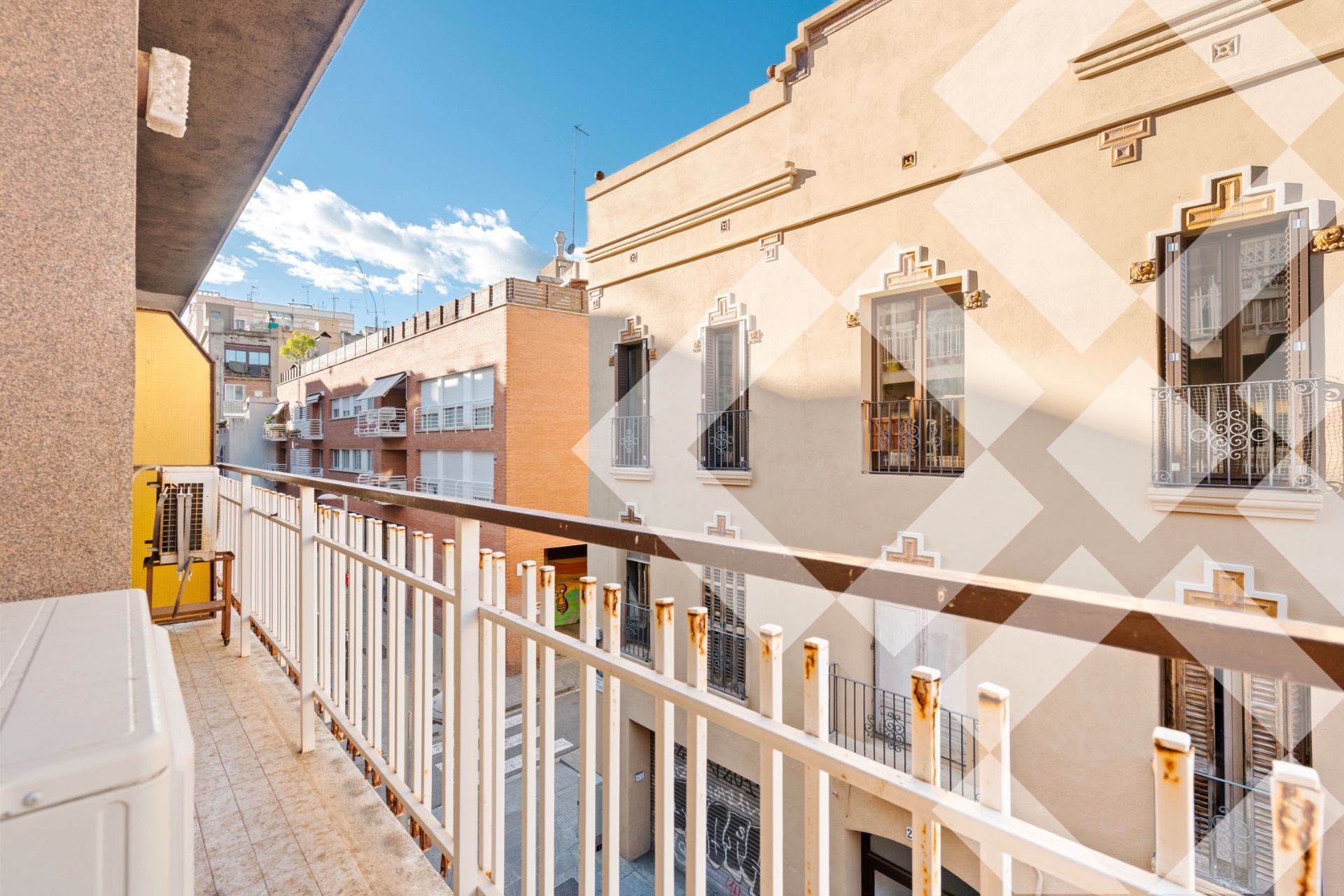 Vista exterior de Pis en venda en  Barcelona Capital amb Aire condicionat, Calefacció i Forn