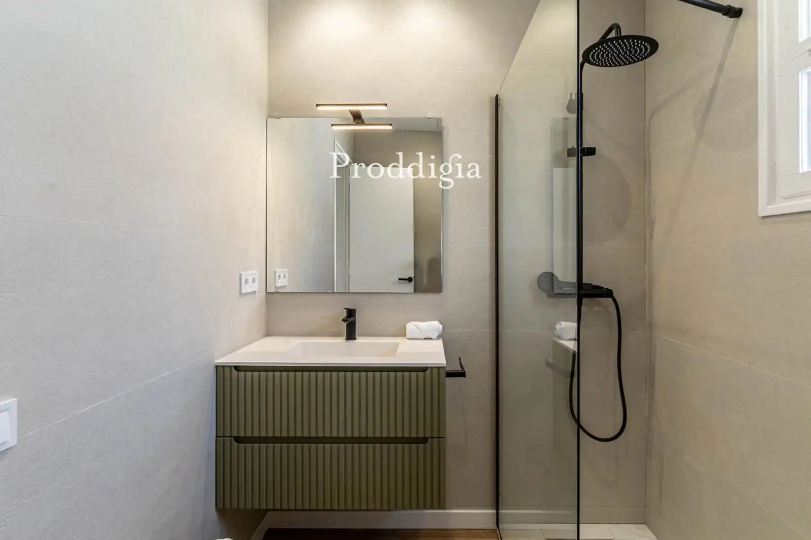 Baño de Casa o chalet de alquiler en Sant Cugat del Vallès con Aire acondicionado, Calefacción y Piscina