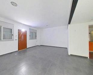 Flat for sale in Girona Capital  with Private garden and Oven