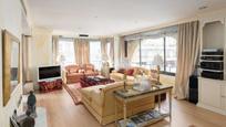 Living room of Flat for sale in  Barcelona Capital  with Air Conditioner, Heating and Terrace