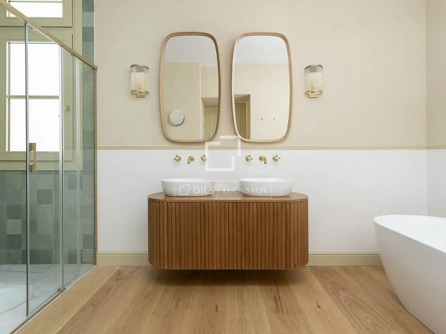 Bathroom of Flat for sale in Barcelona  with Air Conditioner, Heating and Parquet flooring