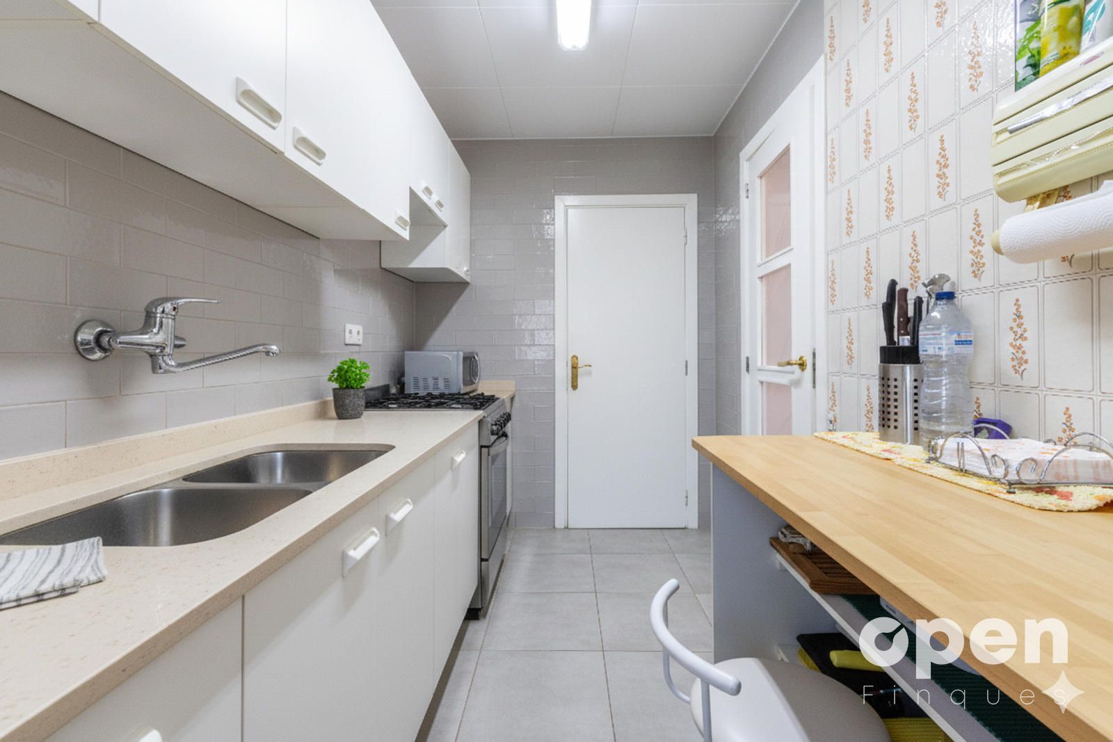 Cuina de Dúplex en venda en Terrassa amb Calefacció i Traster