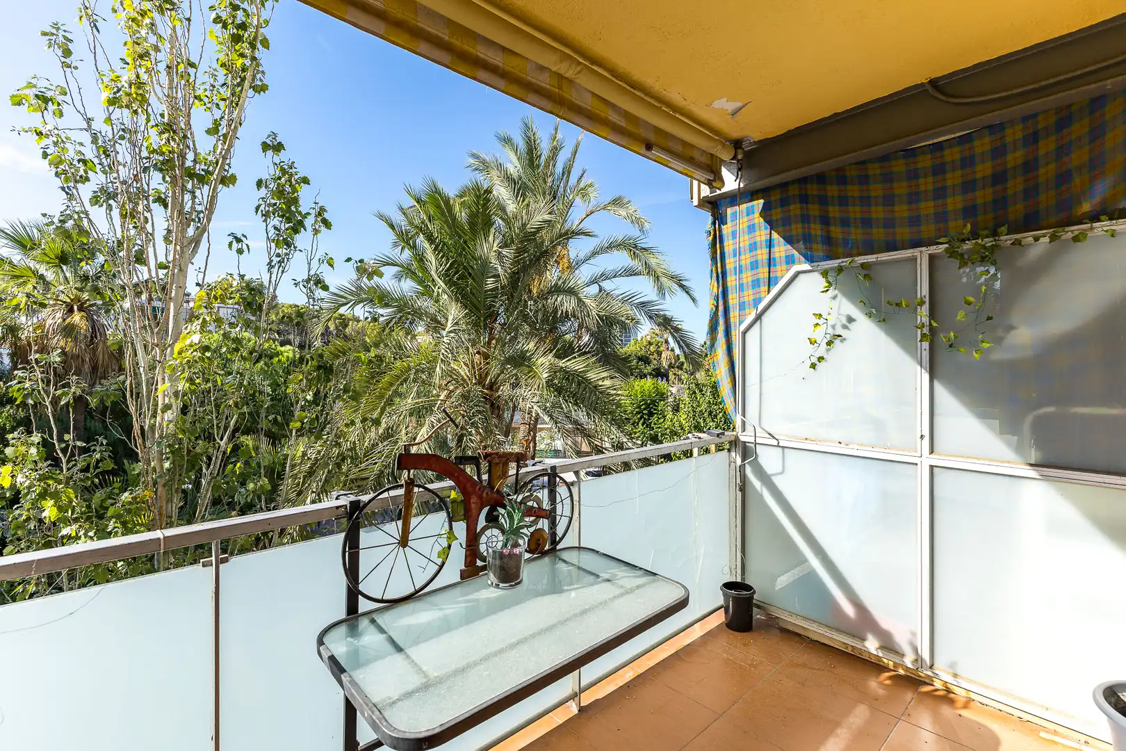 Piso con terraza en venta en Vallpineda - Rocamar