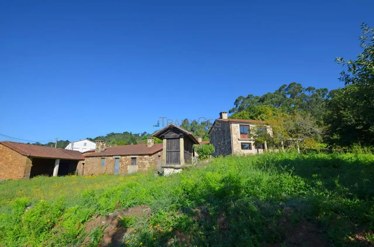 Finca rústica en venta en O Rosal   con Calefacción, Jardín privado y Terraza