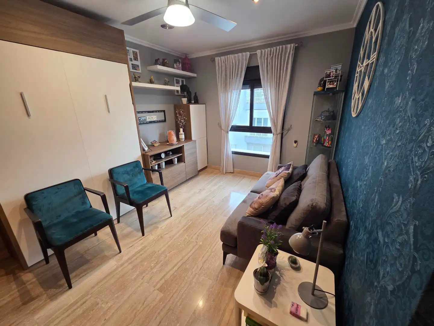 Sala d'estar de Pis en venda en Algeciras amb Aire condicionat i Terrassa