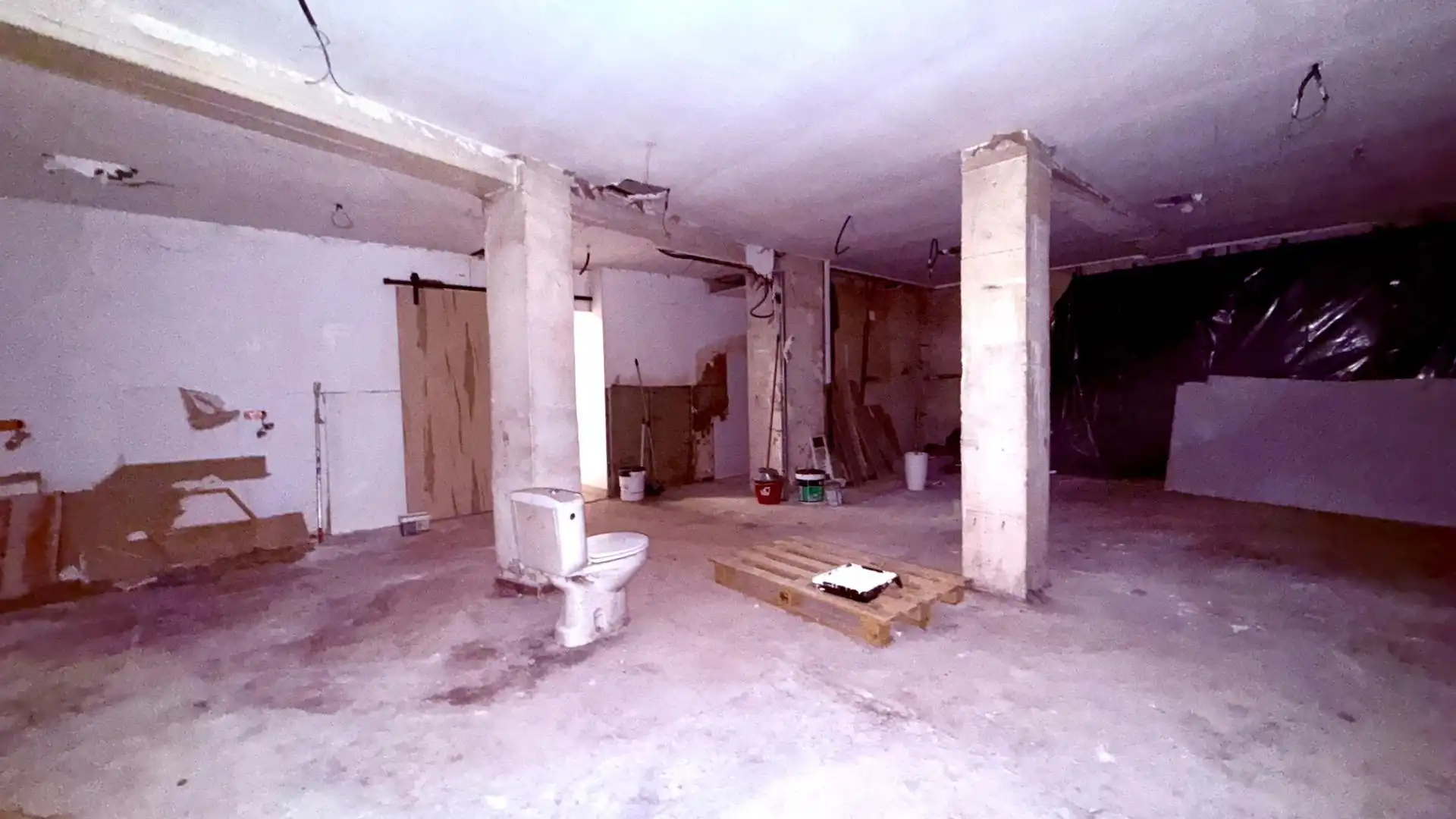 Local en venta en Ourense Capital  con Aire acondicionado y Amueblado
