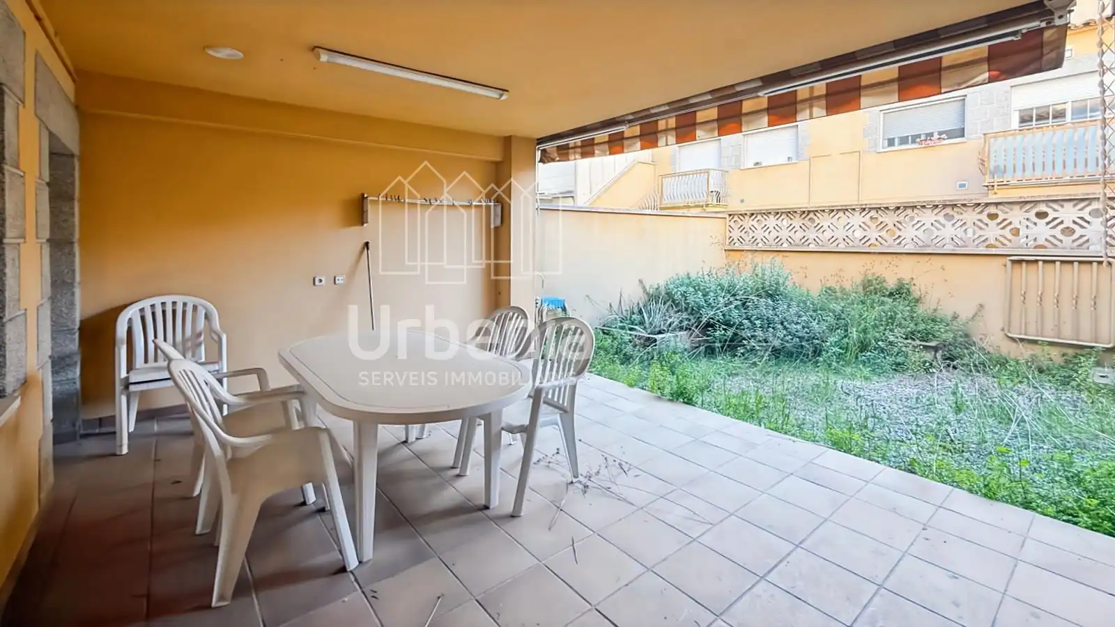 Casa con jardín en venta en Tordera pueblo