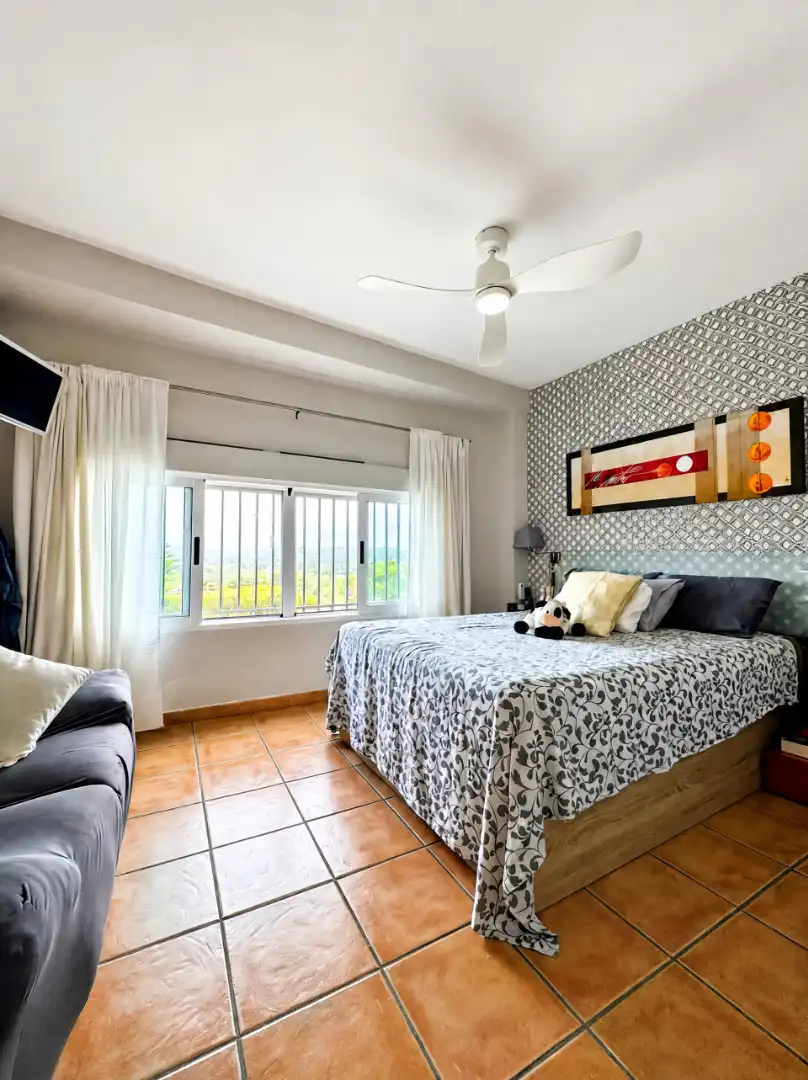 Habitación de Casa o chalet en venta en Montserrat con Jardín privado, Terraza y Trastero