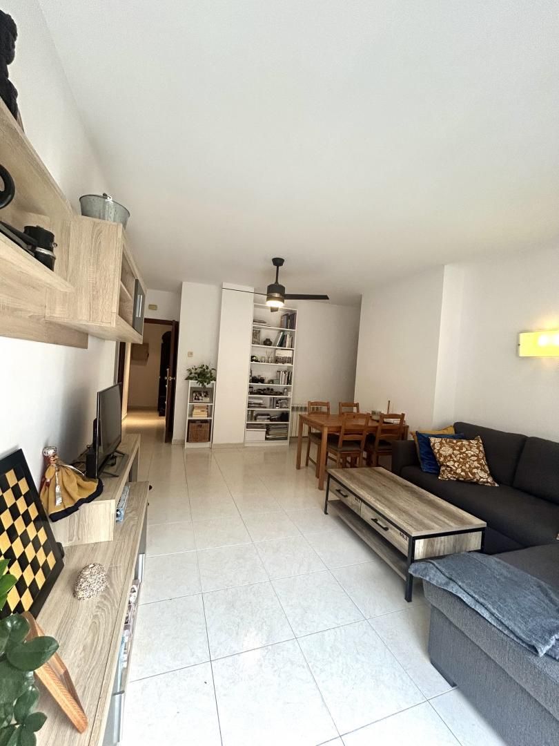 Vista exterior de Piso en venta en Sabadell con Calefacción