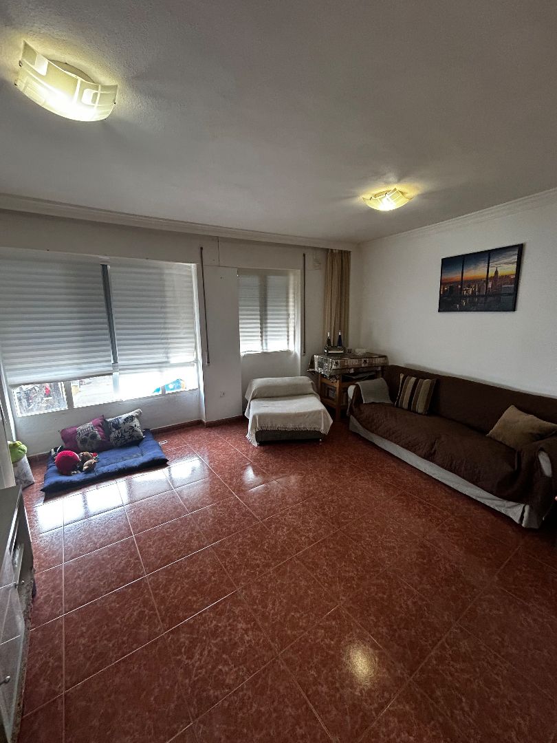 Sala d'estar de Pis en venda en San Cristóbal de la Laguna amb Moblat i Rentadora