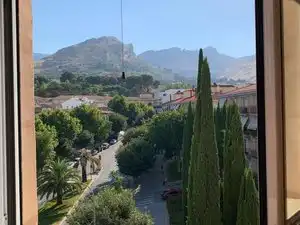 Außenansicht von Wohnung zur Miete in Jaén mit Klimaanlage, Möbliert und Ofen