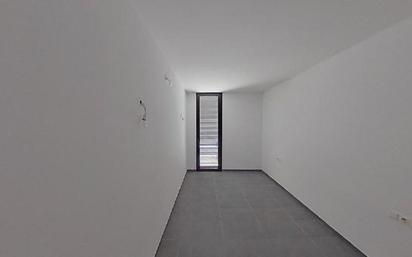 Flat for sale in Girona Capital