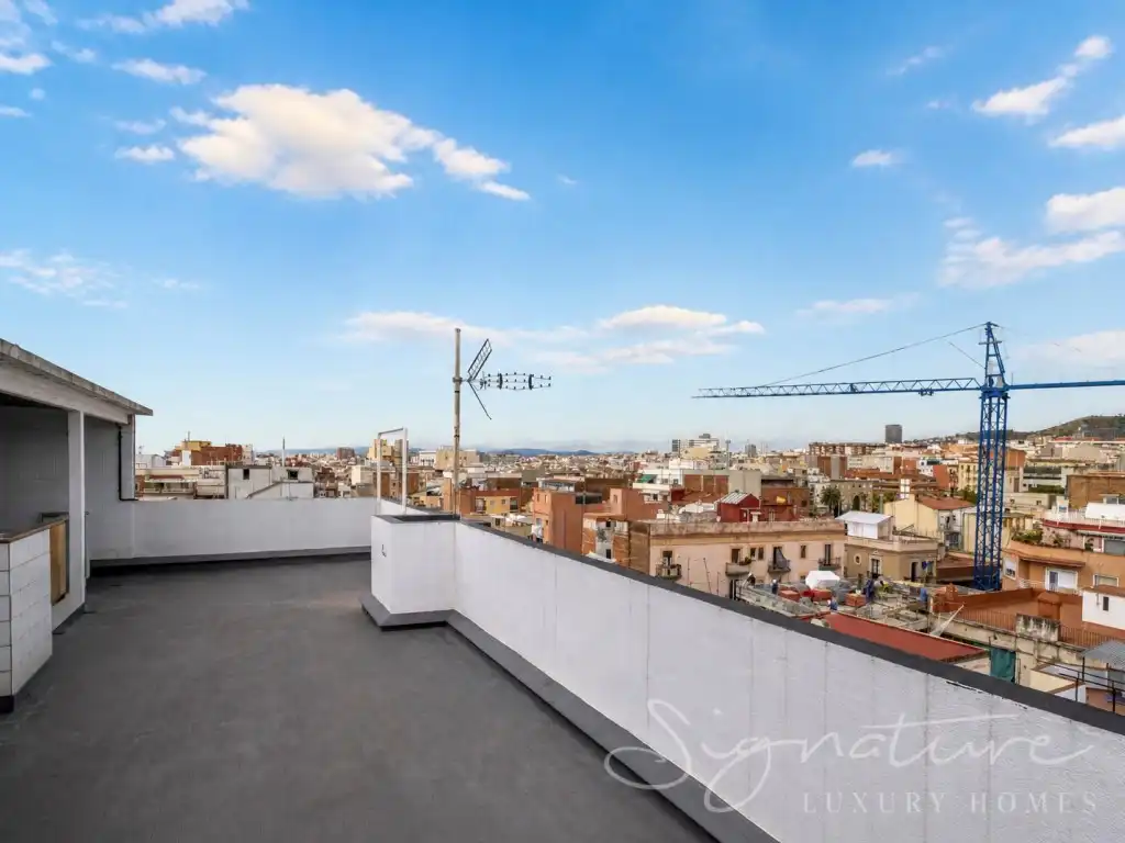 Terraza de Edificio en venta en L'Hospitalet de Llobregat