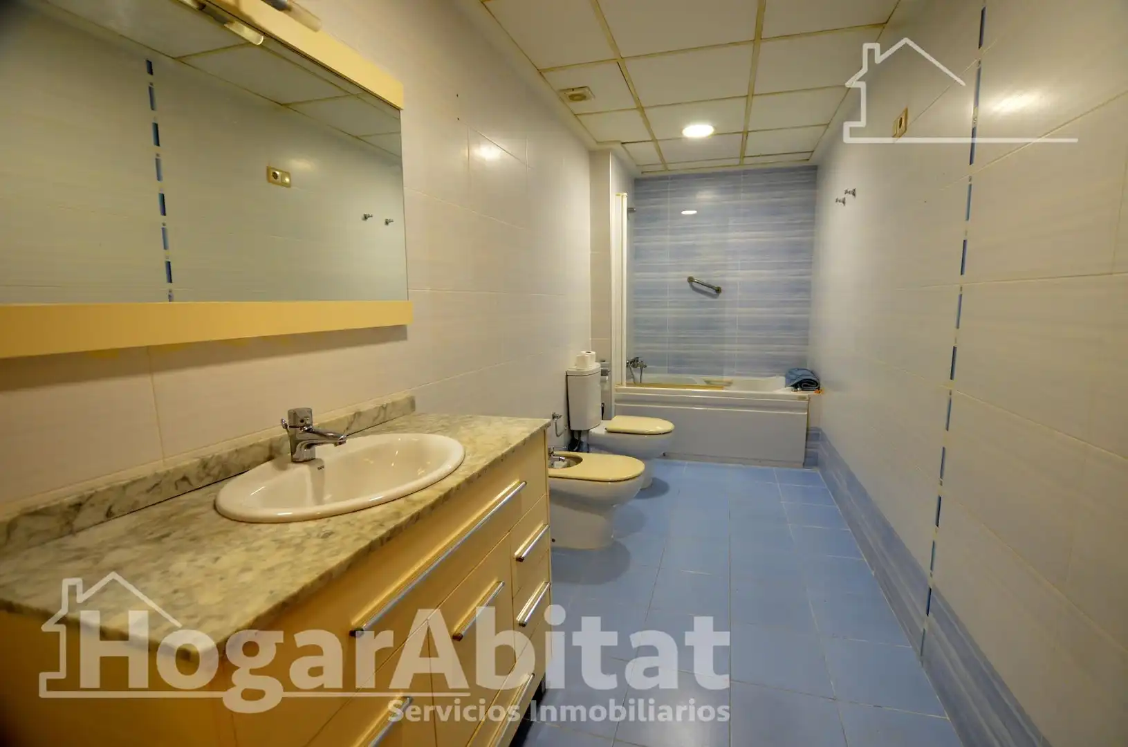 Bathroom of Flat for sale in Elche / Elx  with Air Conditioner, Heating and Terrace