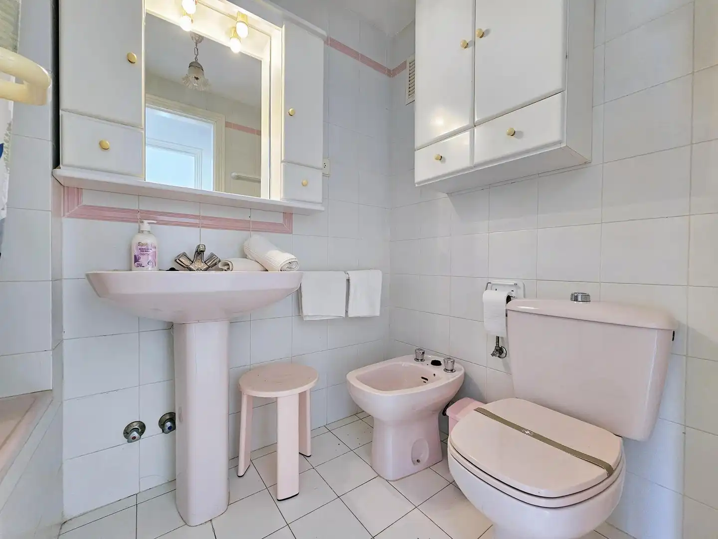 Baño de Apartamento de alquiler en La Manga del Mar Menor con Terraza y Piscina