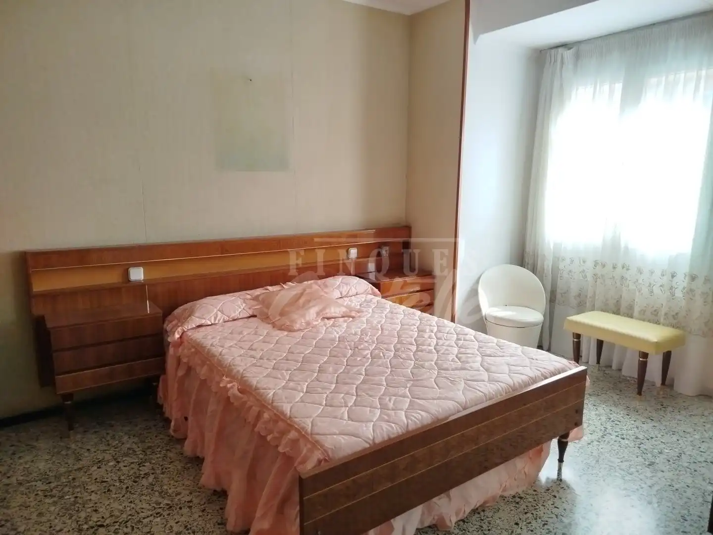 Dormitori de Pis en venda en Mataró amb Balcó