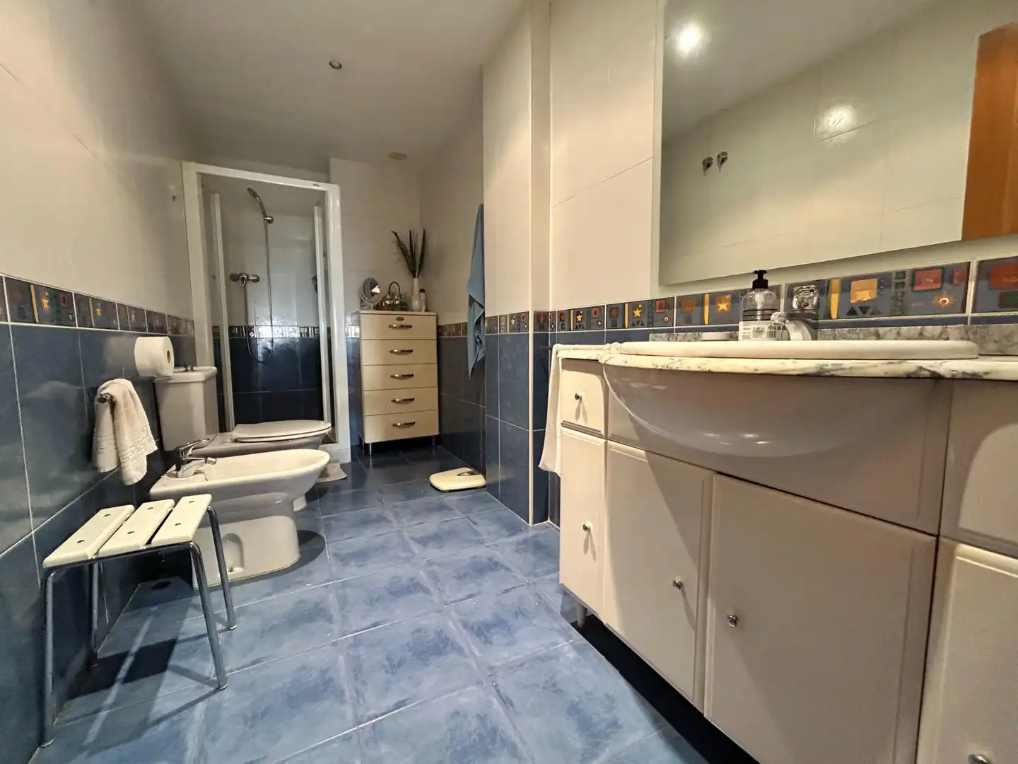 Bathroom of Flat for sale in Gandia  with Air Conditioner, Heating and Terrace
