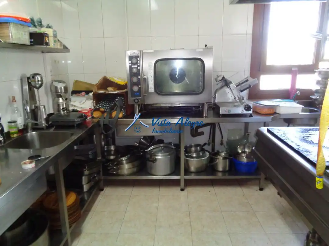 Cocina de Edificio en venta en Cuzcurrita de Río Tirón