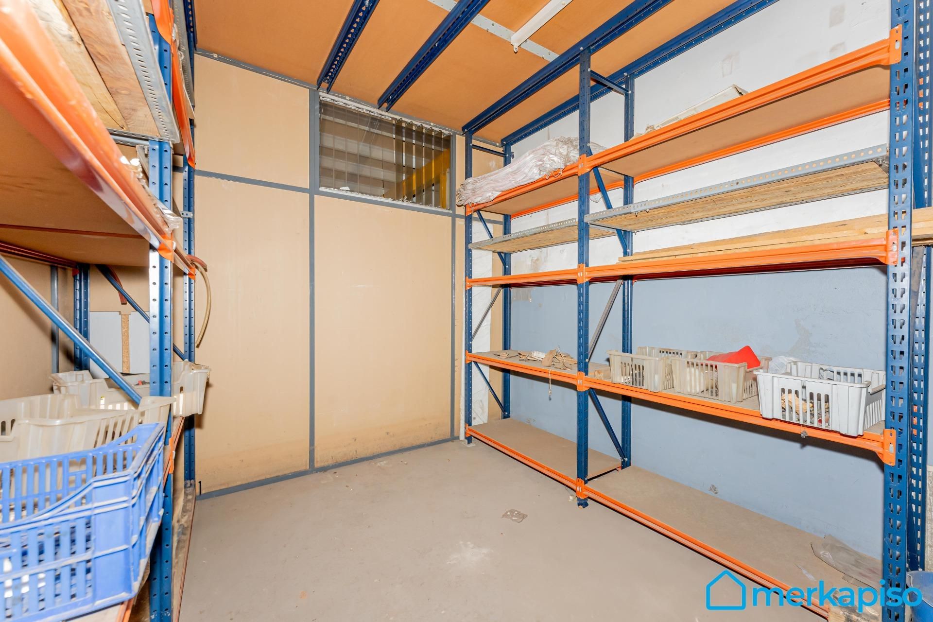 Nau industrial en venda en Viladecans