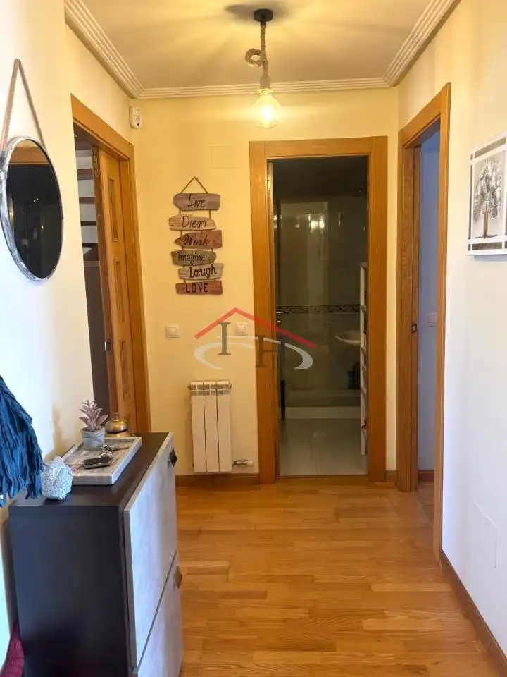 Dúplex en venta en San Andrés del Rabanedo con Calefacción, Parquet y Trastero