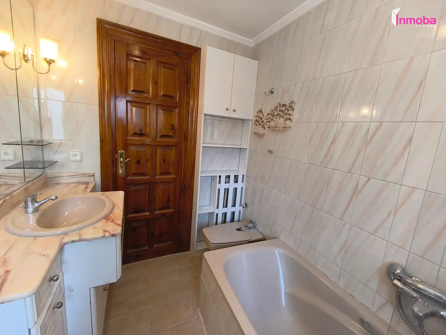 Badezimmer von Wohnung zum Verkauf in Aranda de Duero mit Heizung, Parkett und Balkon