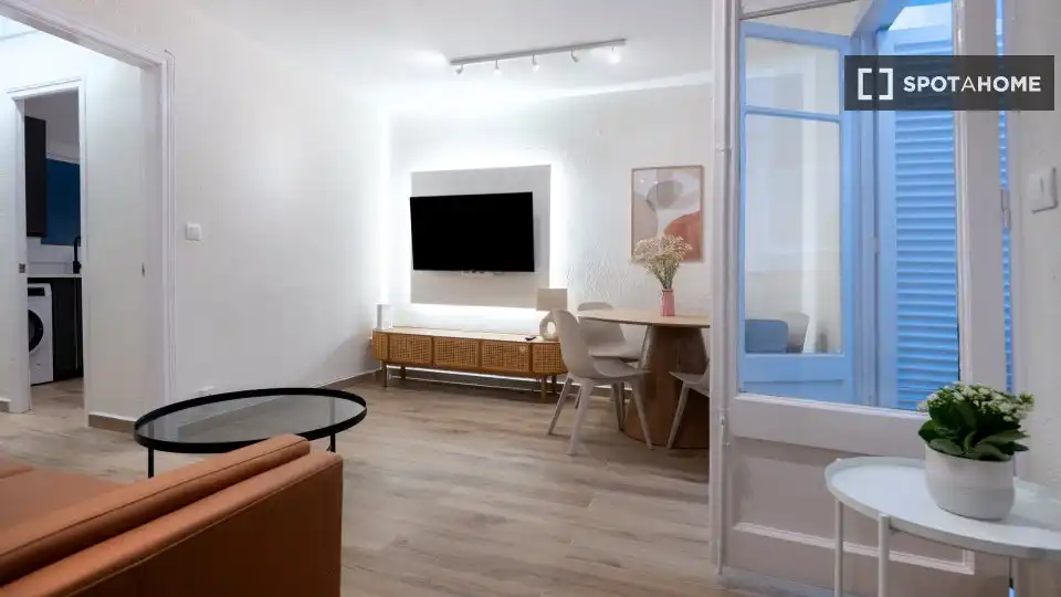 Appartamento con terrazza in affitto a Eixample, imagen 12