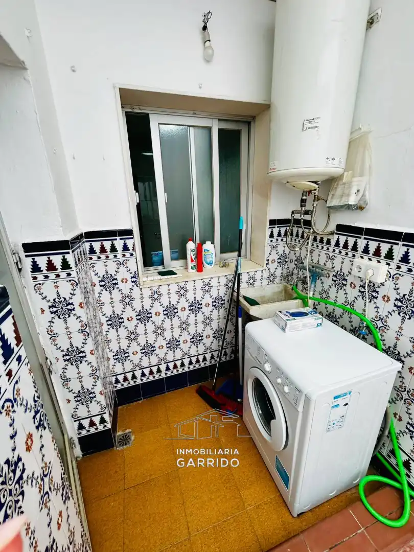 Bathroom of Flat for sale in Úbeda  with Air Conditioner, Heating and Terrace