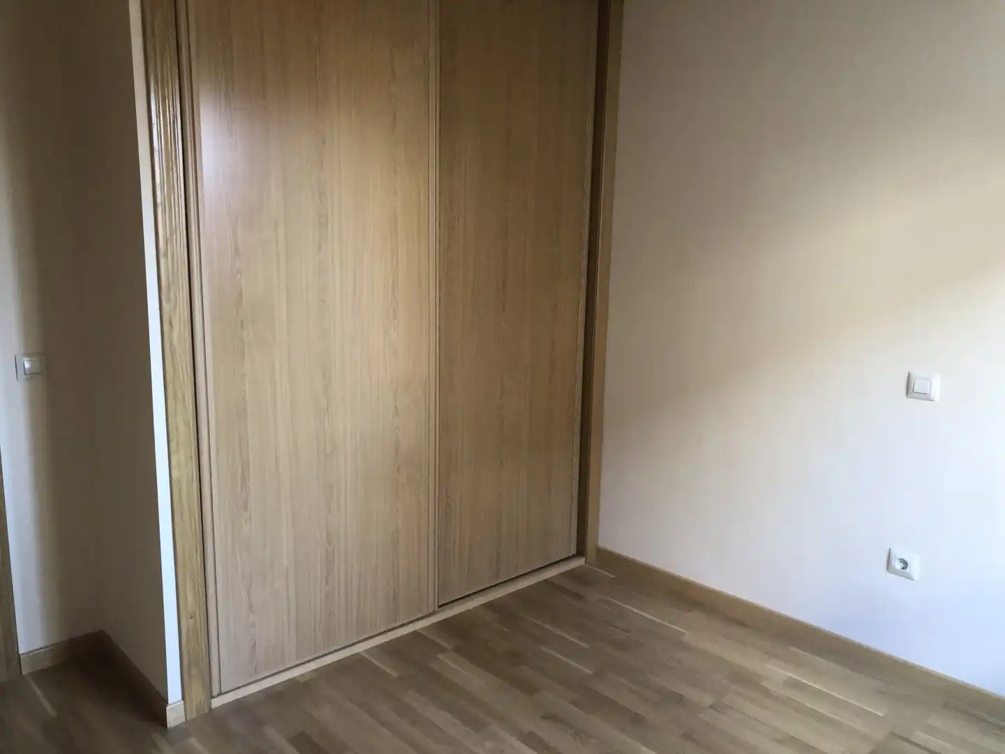 Habitación de Casa adosada en venta en La Lastrilla  con Calefacción, Jardín privado y Terraza