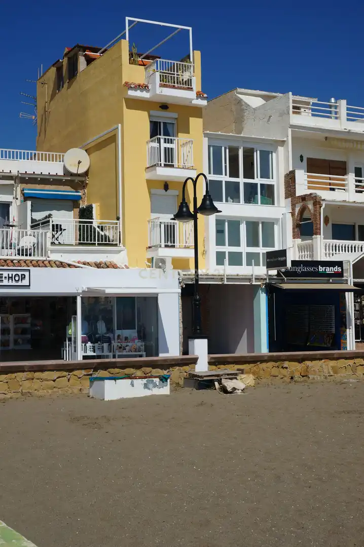 Detached homes for sale in Torremolinos  with Air Conditioner, Oven and Washing machine
