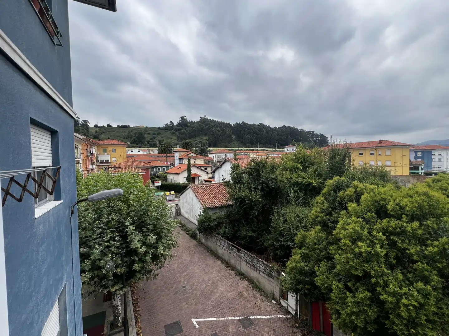 Vista exterior de Piso en venta en Torrelavega  con Calefacción, Jardín privado y Parquet