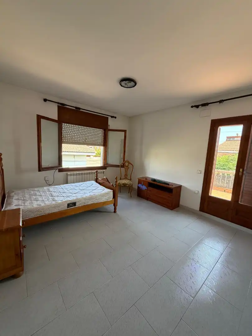Dormitori de Casa o xalet en venda en Móra la Nova amb Aire condicionat, Calefacció i Jardí privat
