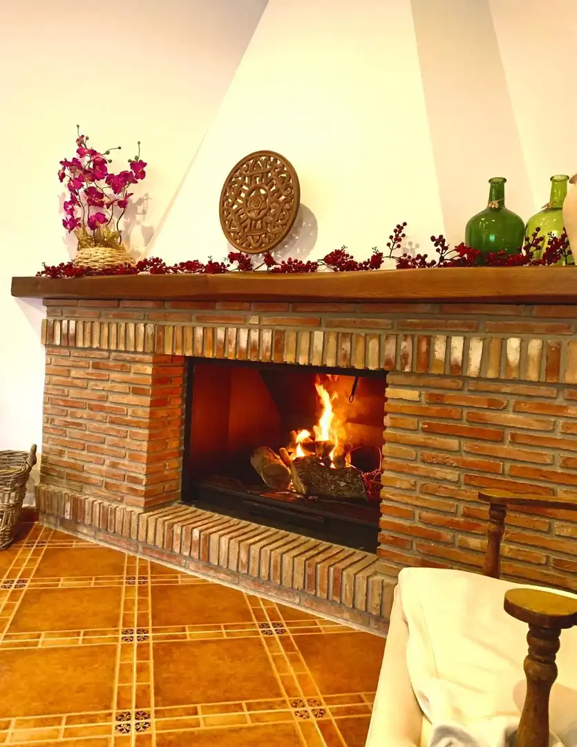 Finca rústica en venda en Villanueva del Trabuco amb Jardí privat, Terrassa i Moblat