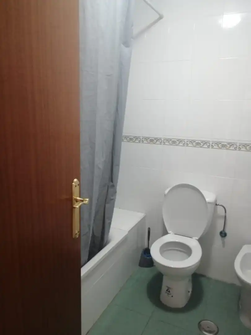 Bany de Pis de lloguer en Huelva amb Jardí privat, Moblat i Forn