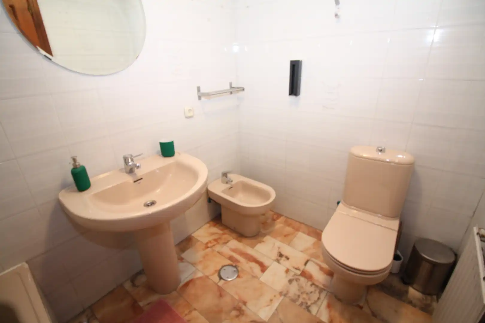 Bathroom of Flat for rent in Valladolid  with Heating, Parquet flooring and Furnished