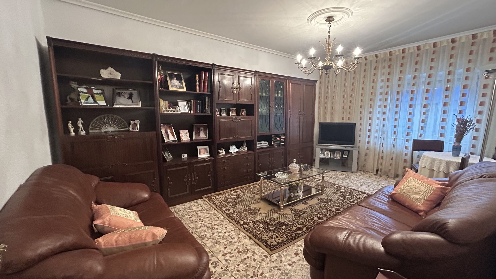 Sala d'estar de Pis en venda en Valladolid Capital amb Calefacció