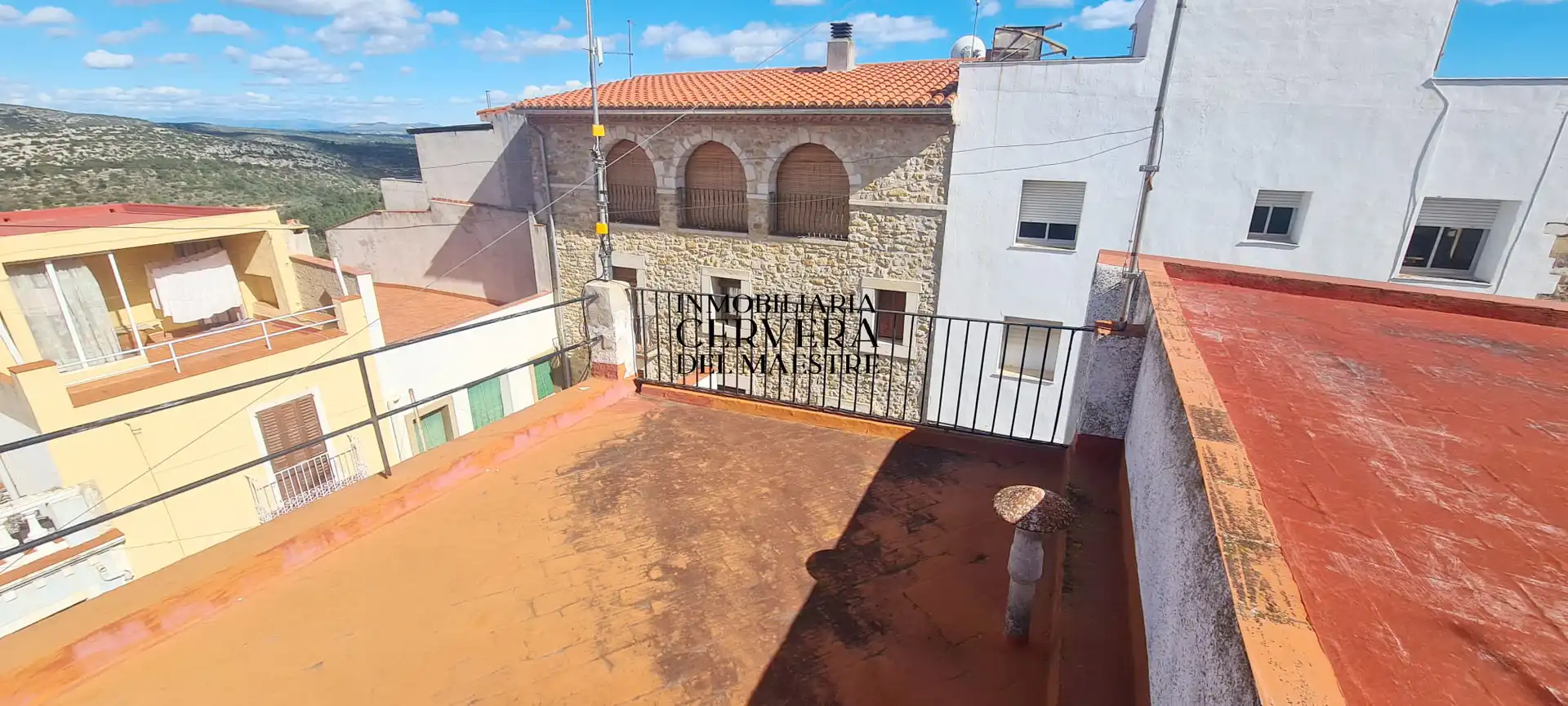 Vista exterior de Casa adosada en venta en Cervera del Maestre