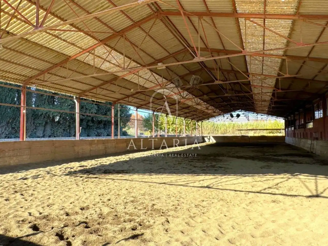 Vista exterior de Casa o xalet en venda en Celrà amb Jardí privat i Piscina