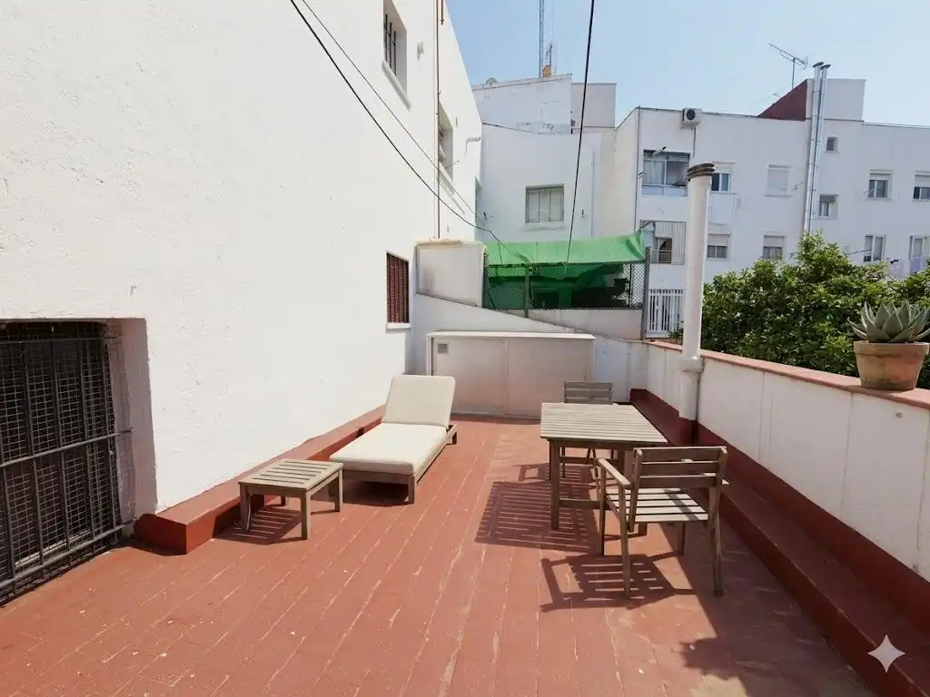 Terrassa de Pis en venda en Madrid amb Calefacció, Terrassa i Moblat