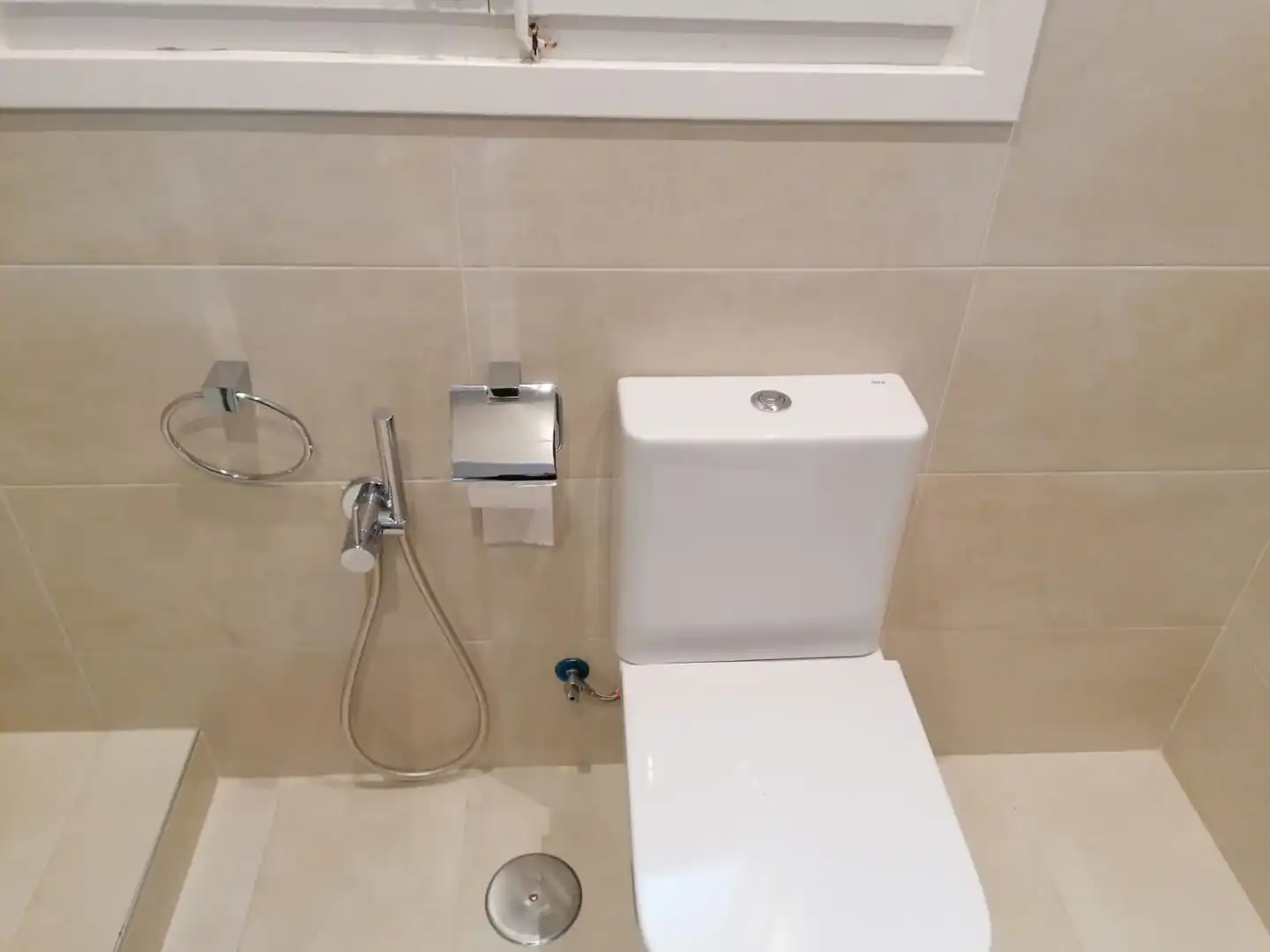 Baño de Piso de alquiler en Madrid con Aire acondicionado, Calefacción y Parquet