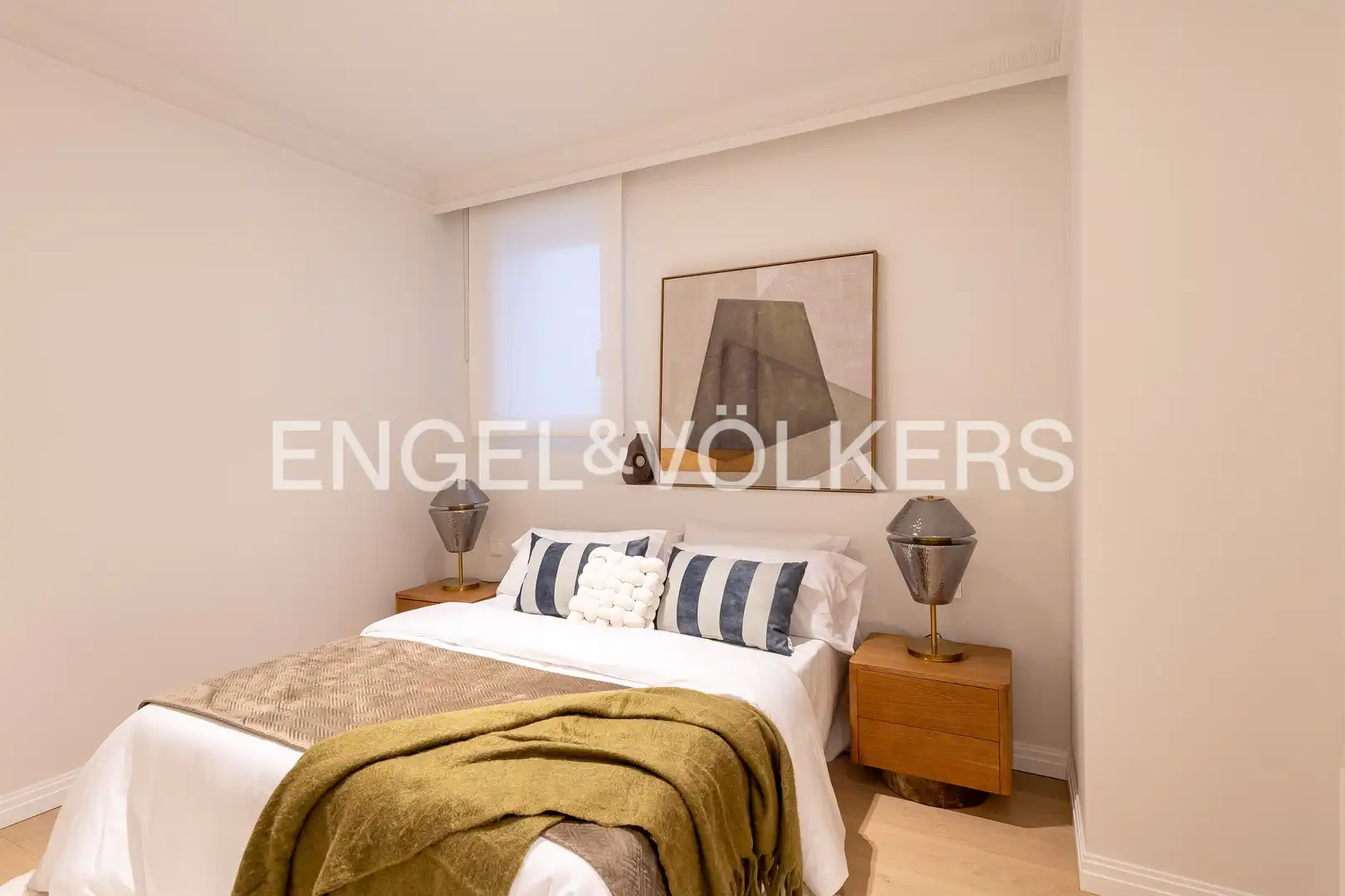 Schlafzimmer von Wohnung zum Verkauf in Madrid mit Klimaanlage und Heizung