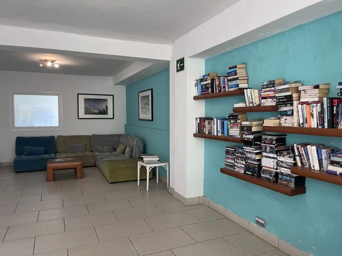 Sala d'estar de Apartament de lloguer en Estepona amb Calefacció, Terrassa i Moblat