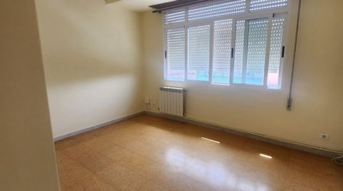 Foto 5 de Piso en venta en O Feal - Xubia, Narón