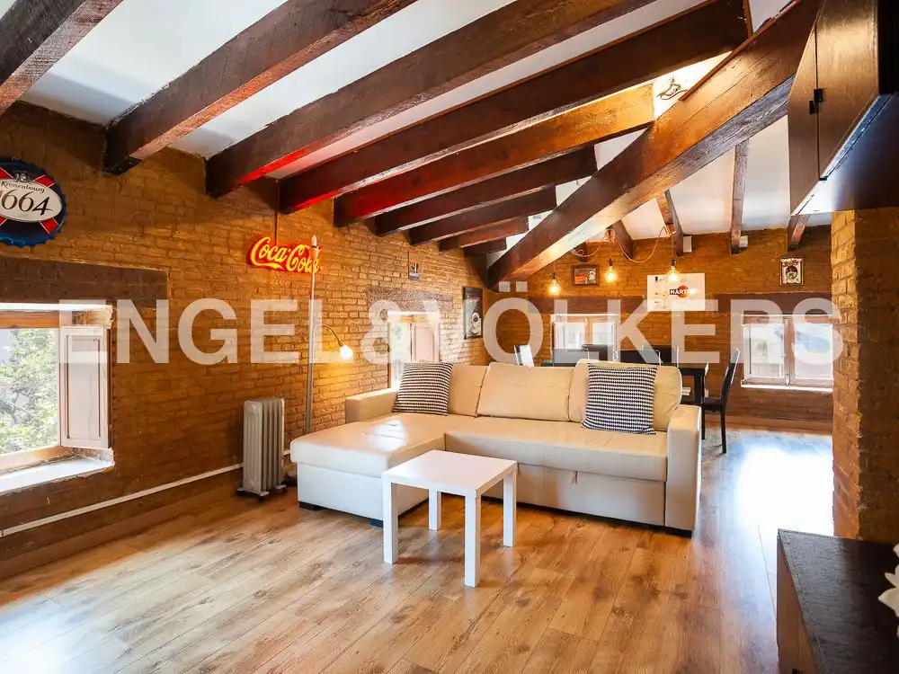 Sala d'estar de Pis de lloguer en Valencia amb Aire condicionat, Parquet i Moblat